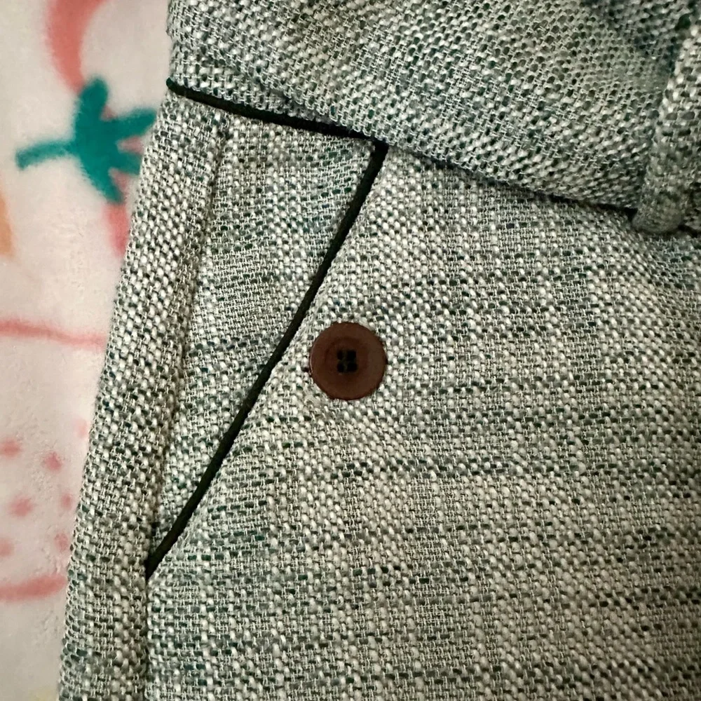 BCBGeneration High Waist Gray Tweed‎ Shorts - Picture 3 of 7